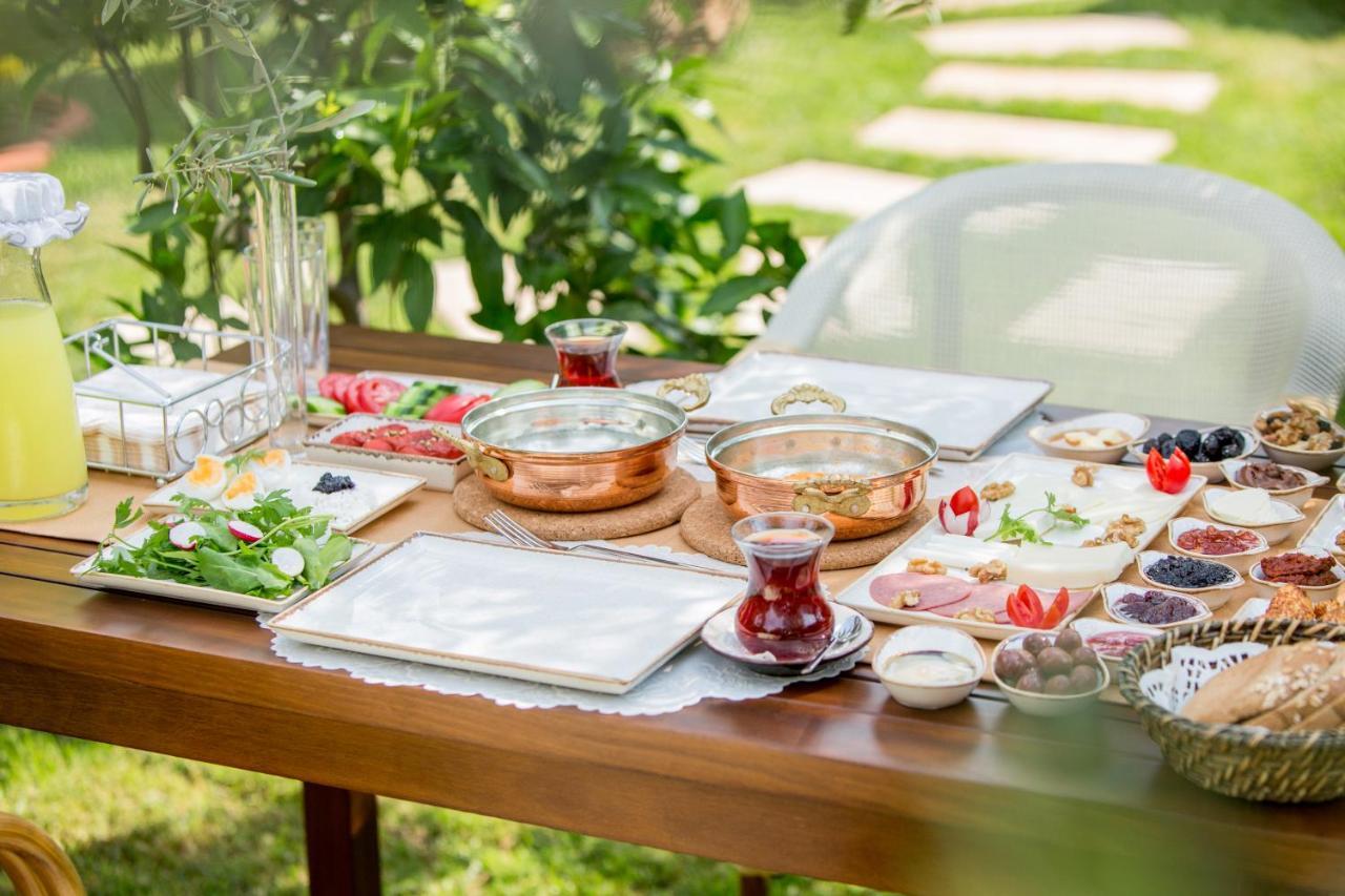 Cunda Oezerbey Konagi (Adults Only) Hotel Ayvalik Exterior photo